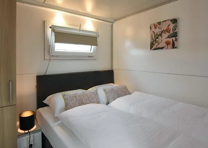 ספינת מלון House Boat Ibiza 4*