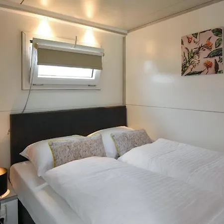 ספינת מלון House Boat Ibiza 4*