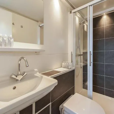 House Boat Ibiza Botel