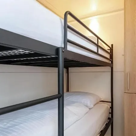 House Boat Ibiza Botel