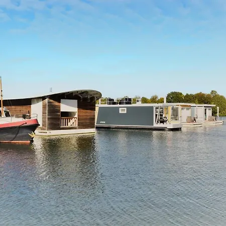 Hotel na wodzie House Boat Ibiza